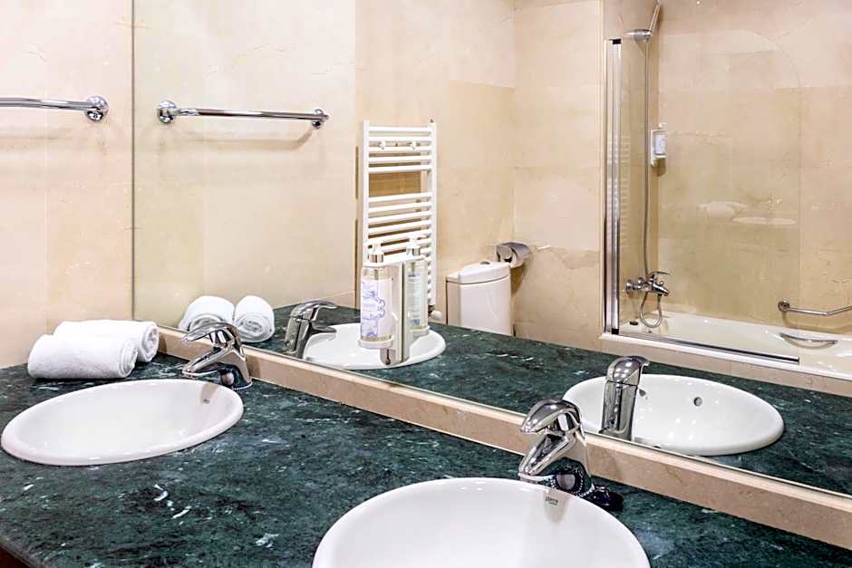 B&B Hotel Madrid Aeropuerto T4