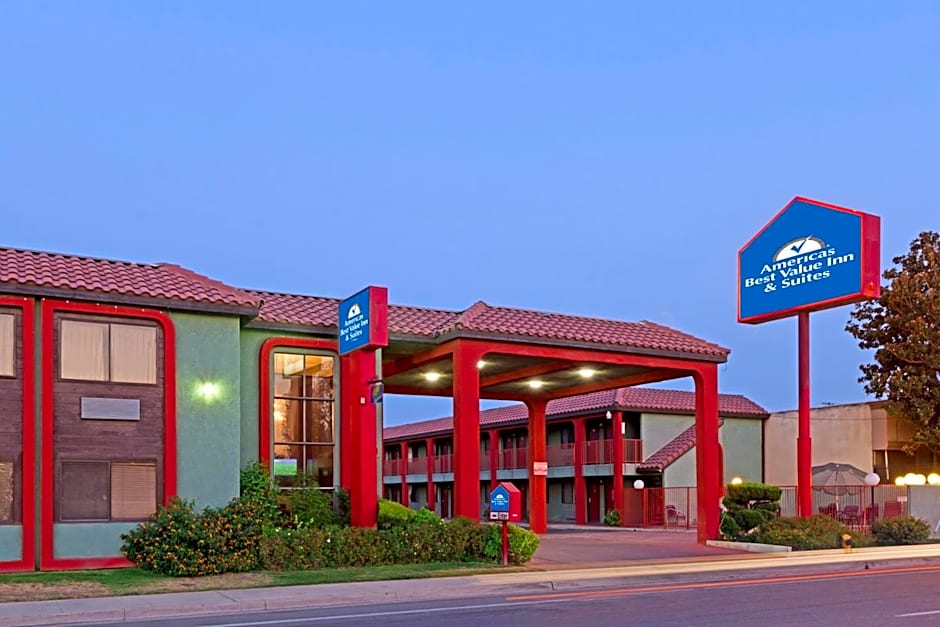 Americas Best Value Inn and Suites Bakersfield Central