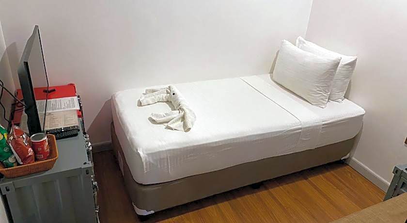 Lighthouse Point Hotel