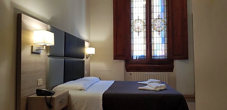 Hotel Desiree