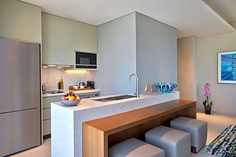 King Two Bedroom Corner Apartment
