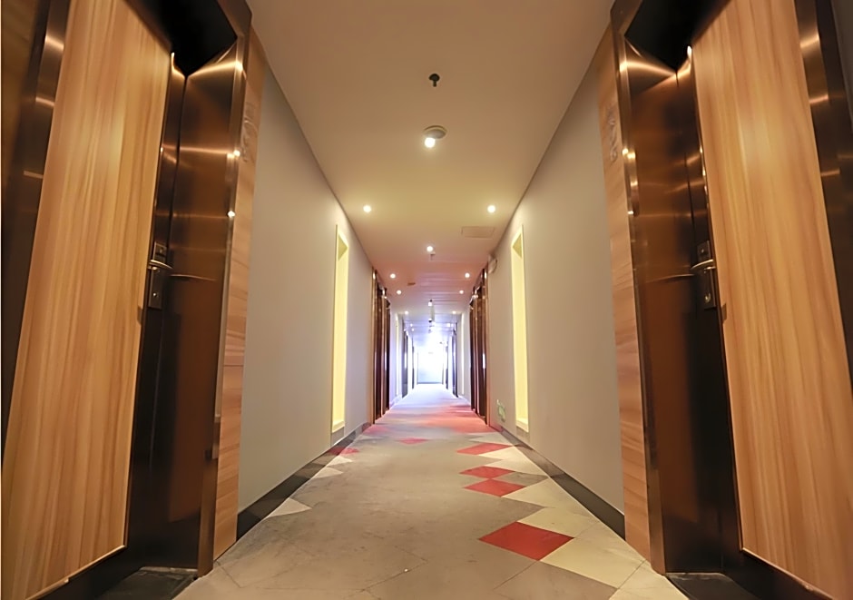Borrman Hotel Guangzhou Middle of Sanyuanli Avenue
