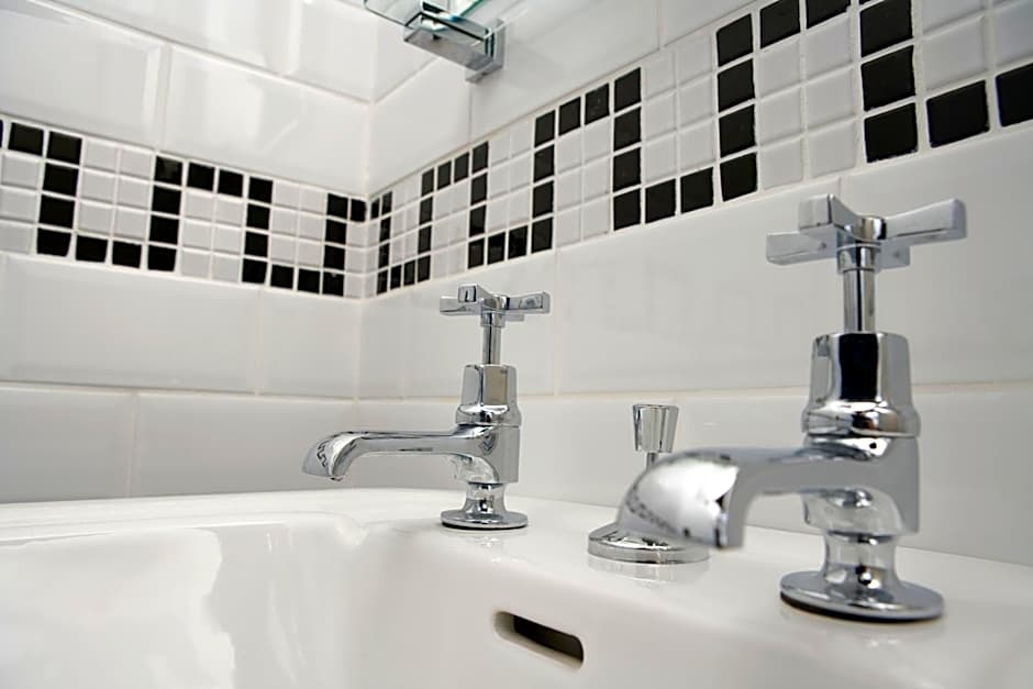 Karma Sanctum Soho Hotel