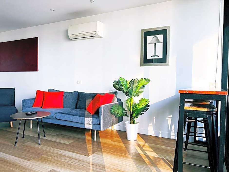 Aura on Flinders Serviced Apartments