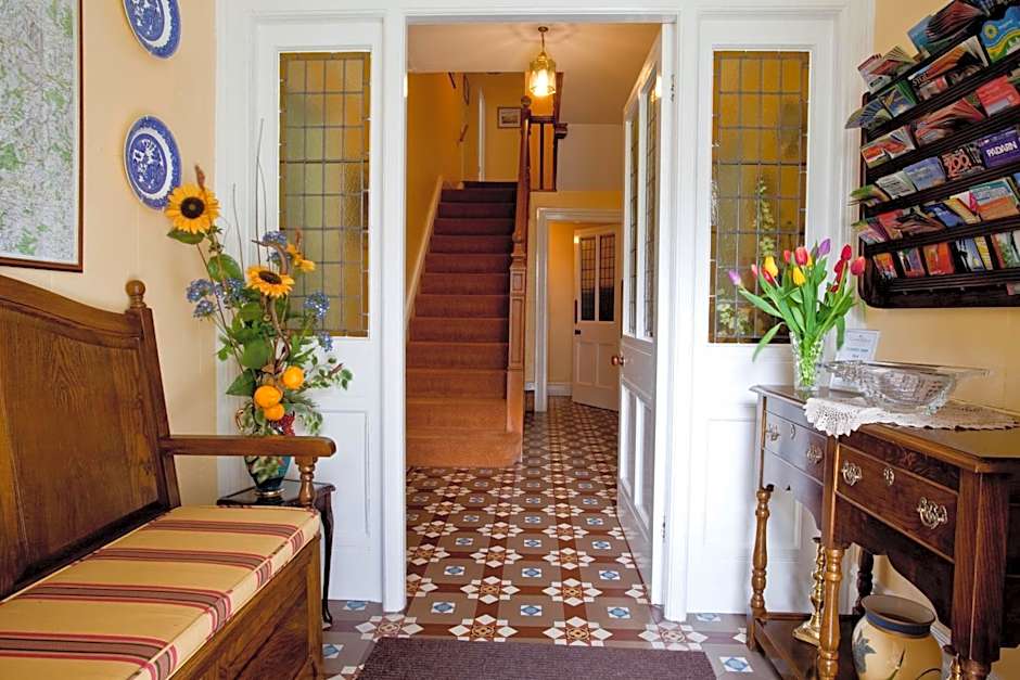 Gwrach Ynys Country Guest House