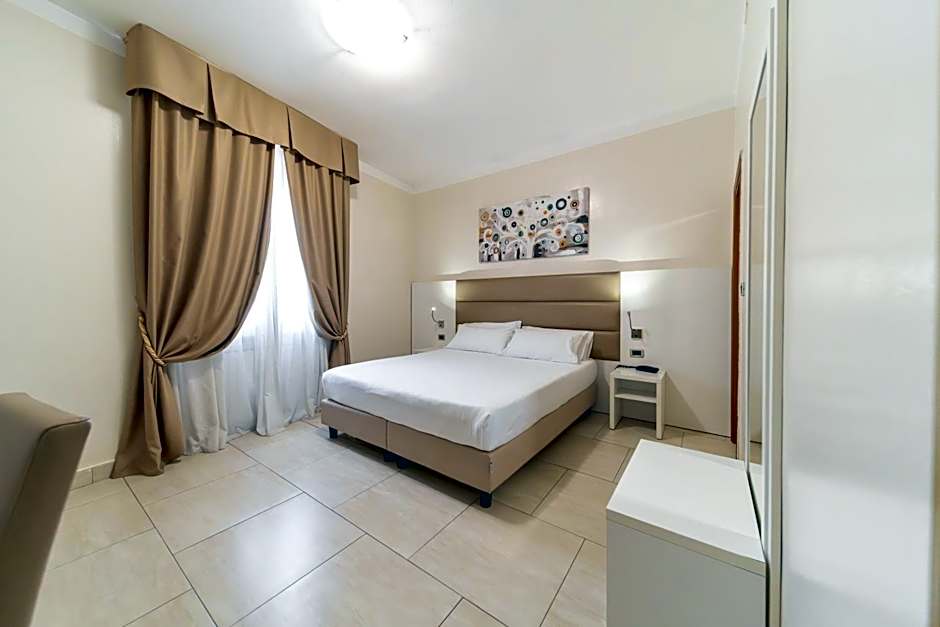 Hotel University
