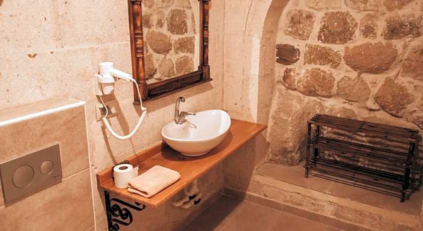 Cappadocia Eagle Cave Inn