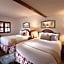 Pinon Court by La Fonda