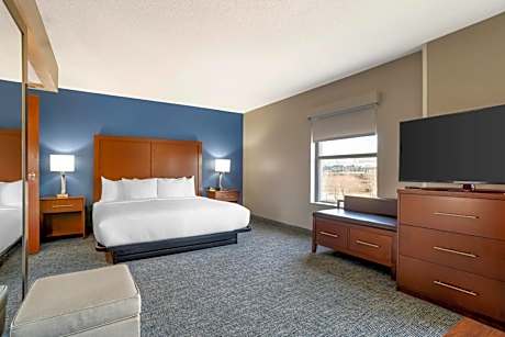 Comfort Suites near Birkdale Village - Huntersville
