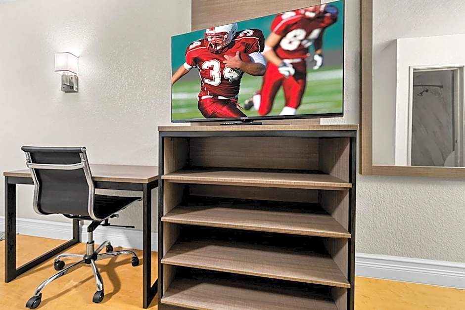 Red Roof Inn Tampa Fairgrounds - Casino