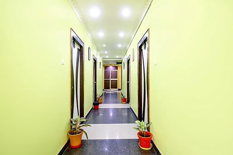 Hotel Shantikunja by OYO – Puri, TX