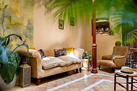 CH Apartments Boutique