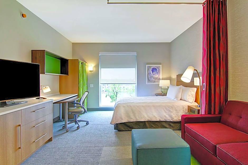 Home2 Suites by Hilton Montreal Dorval, QC
