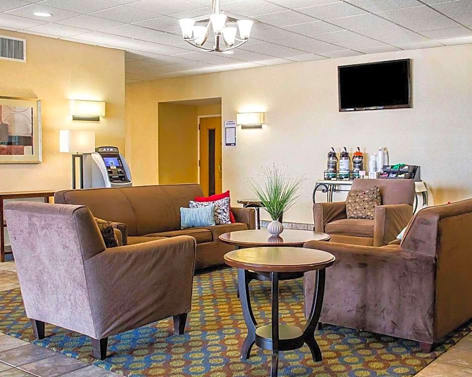Wilkes-Barre Inn & Suites