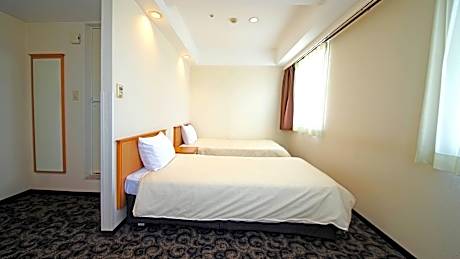 High floor/twin 20-24 square meters/non-smoking