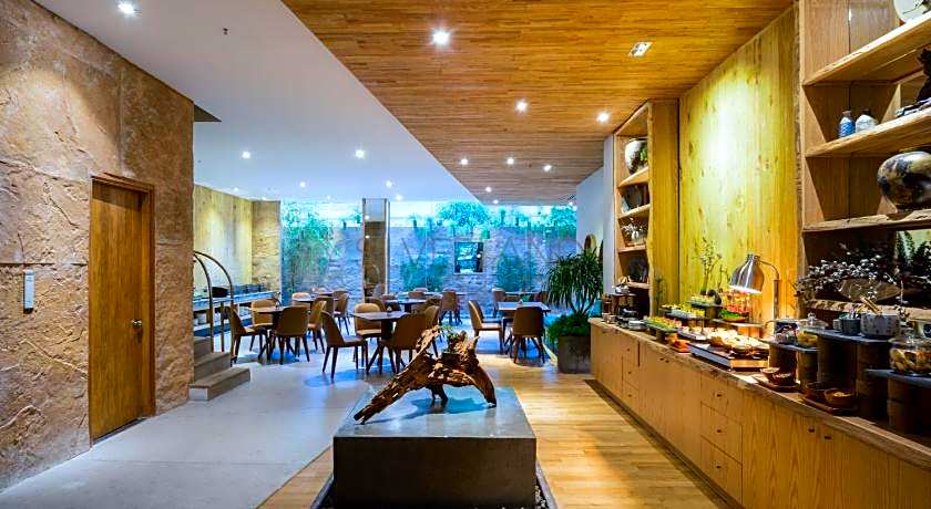 Silverland Yen Hotel