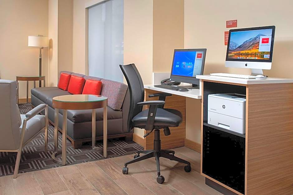 TownePlace Suites by Marriott College Park