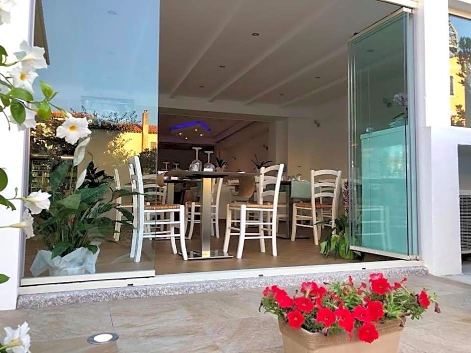 Hotel Sandalion