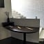 Hotel In - Lounge Room