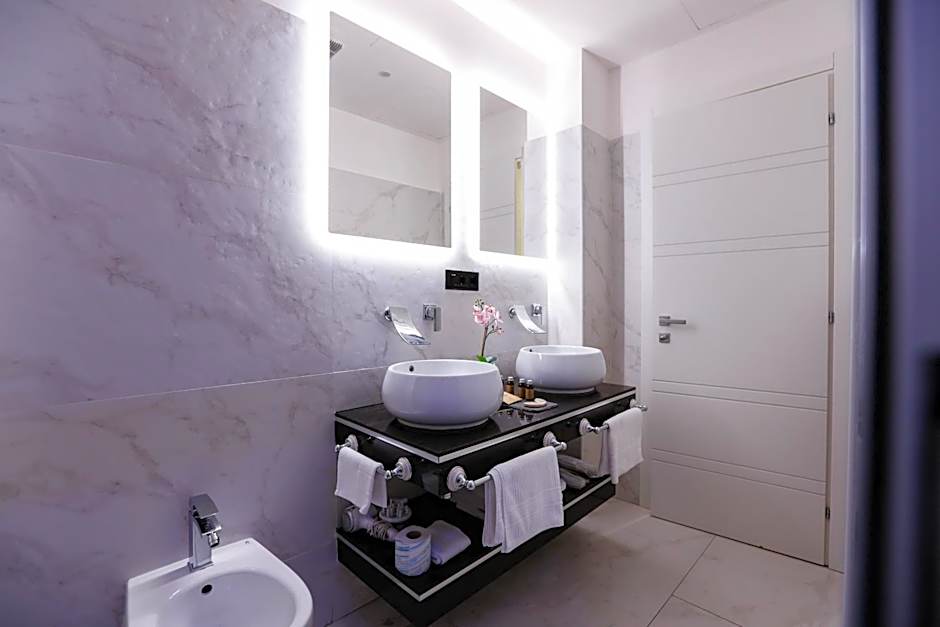 Escape Luxury Suite - CA Domus Collection