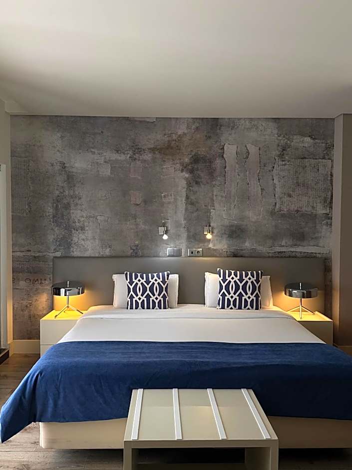 Aqua Ria Boutique Hotel