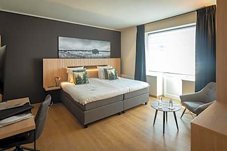 Suite - Annex Building