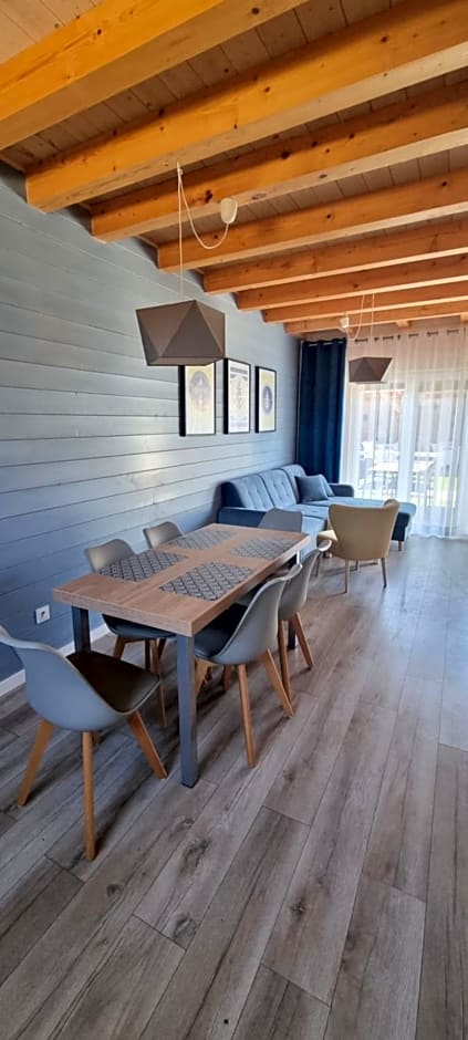 MORZA SZUM basen z podgrzewaną wodą, boisko, rowery