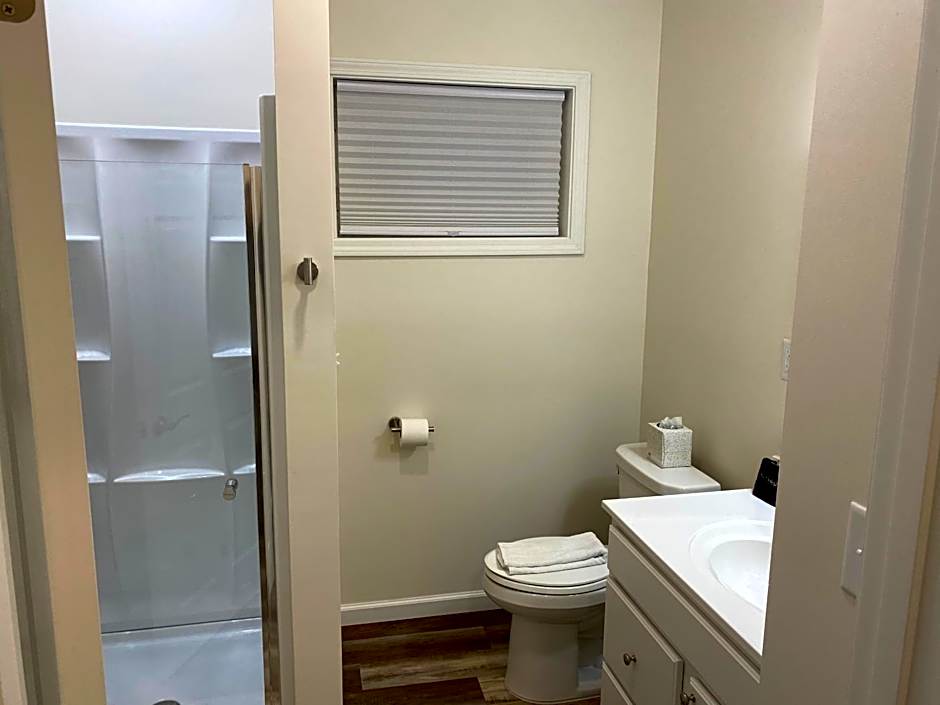 Hermann Crown Suites