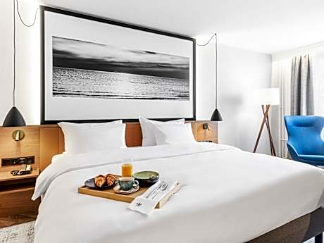 MERCURE KLAIPEDA CITY HOTEL, Meetings, Events, Restaurant & Bar - Accor Group, Pet Stay FREE