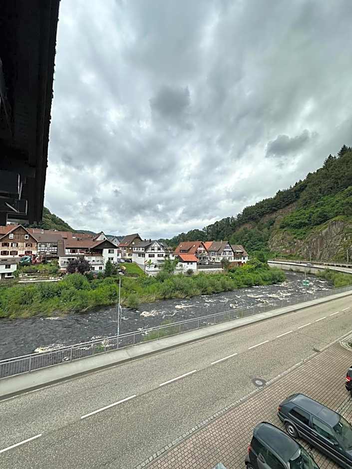 Hotel Grüner Baum - Hotel im Murgtal, Schwarzwald
