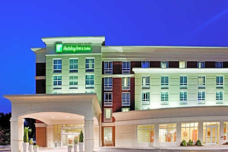 Holiday Inn Hotel & Suites Gateway By IHG
