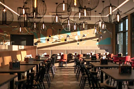 Holiday Inn - the niu Sparrow Regensburg By IHG
