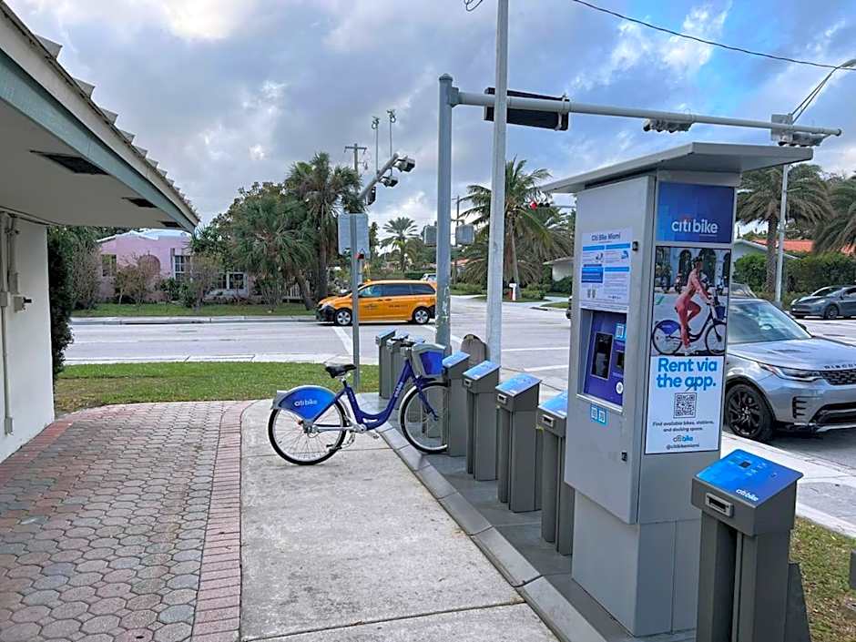 Los Patios Home Suites