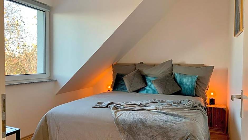 Luxury Penthouse Jacuzzi, Pool Table, Bbq & Desks