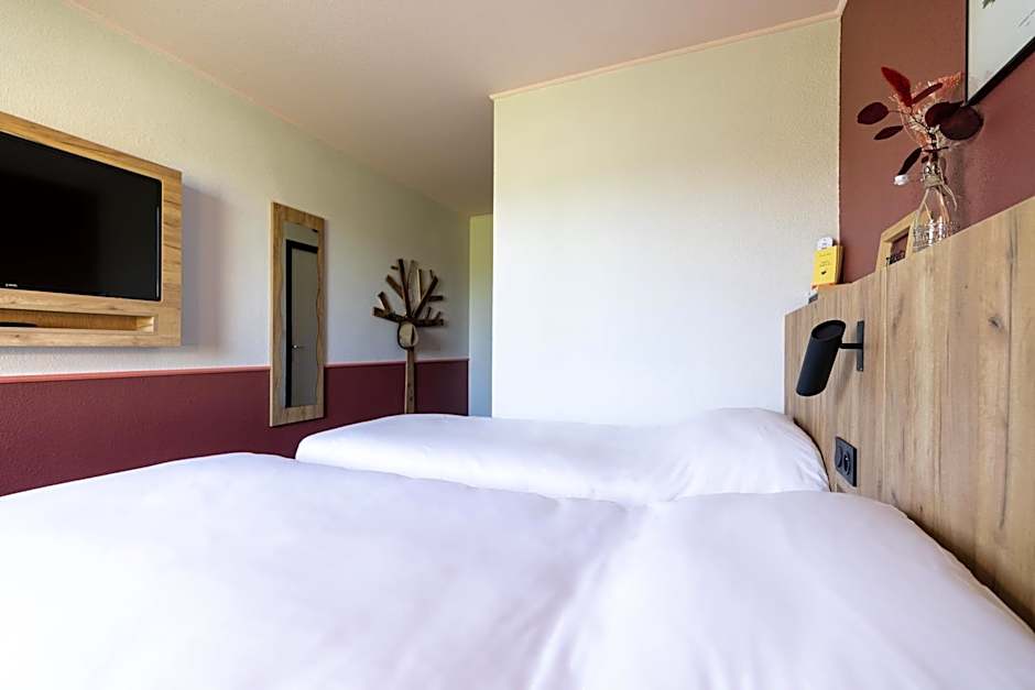 greet Hotel Castres Saix