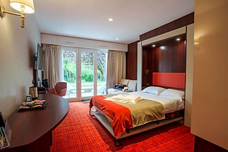 Triple Room with One Double Bed and One Single Bed