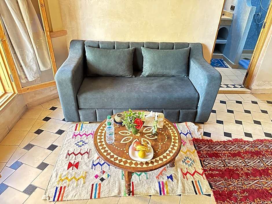 Oasis Tilogui-Luxury Hotel Restaurant and Desert Excursions In Zagora