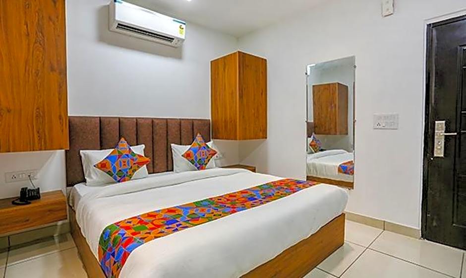 FabExpress Shine Inn