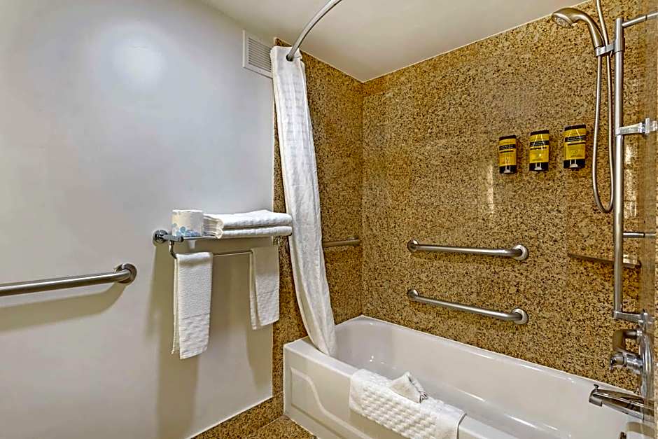 Best Western Plus Sugar Land/Stafford