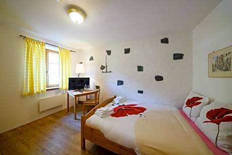 Double Room with Shared Bathroom