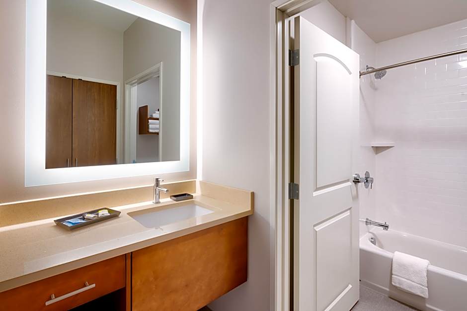 Photo 1 of 5 of 1 Bedroom 1 King Bed Suite, Hearing Accessible