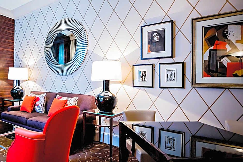 Prince de Galles, a Luxury Collection hotel, Paris