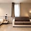 Amare Suite & Apartments