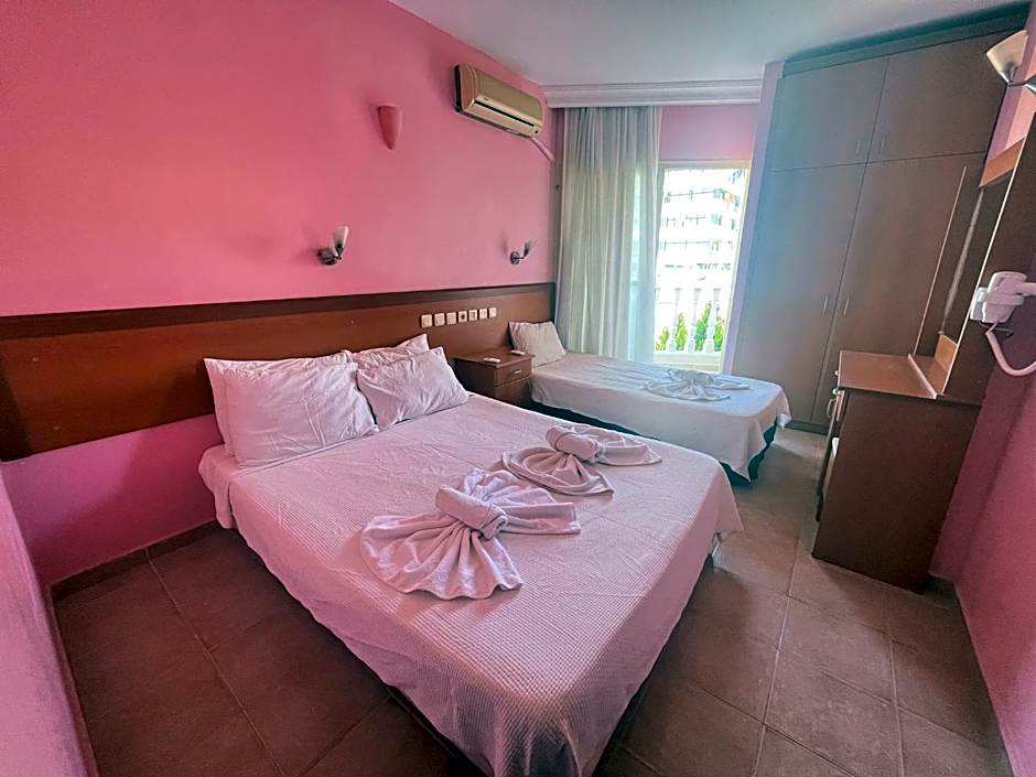 HOLIDAY APART 50 meters to BEACH, Sea view apartments