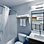 Days Inn & Suites by Wyndham Rochester South