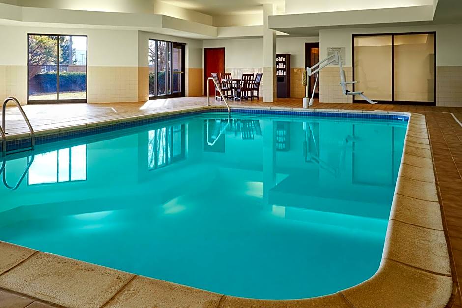 Courtyard by Marriott Kansas City Overland Park/Convention Center