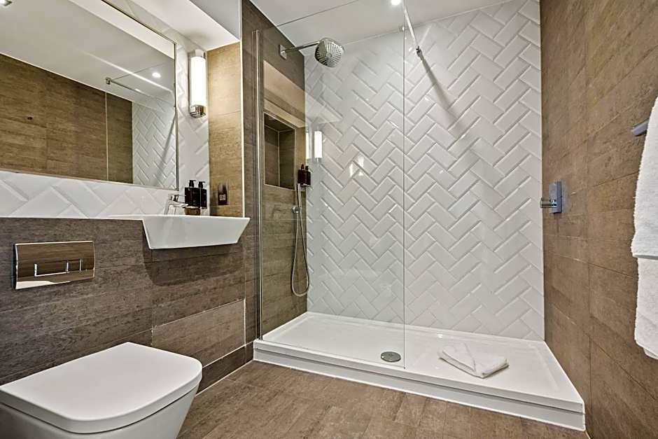 Roomzzz London Stratford