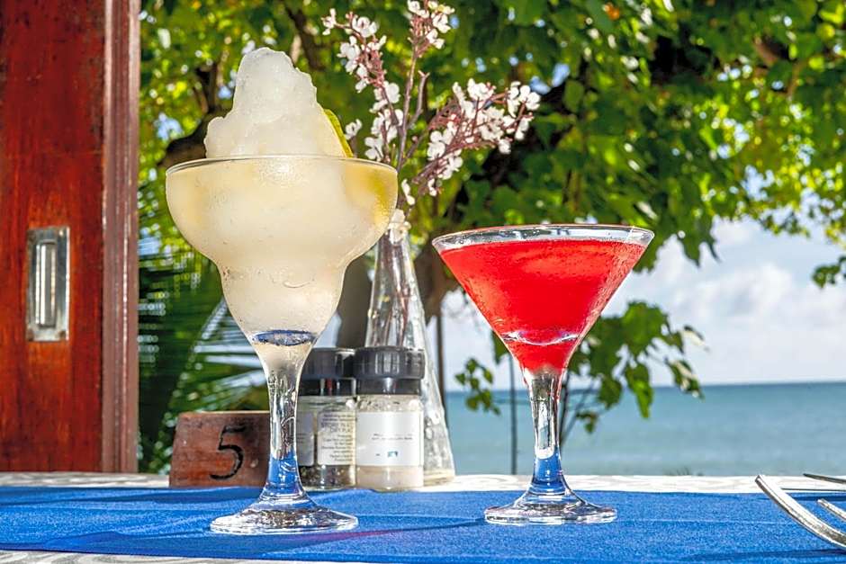 Castello Beach Hotel