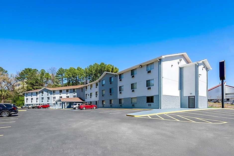Super 8 by Wyndham Homewood Birmingham Area