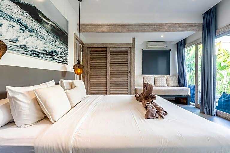 Mundaka Villa by Hombali